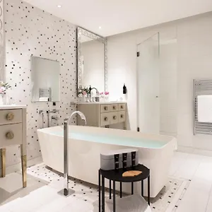 Mandarin Oriental, Hotell